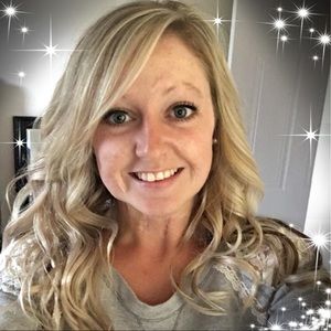 Meet your Posher, Candace